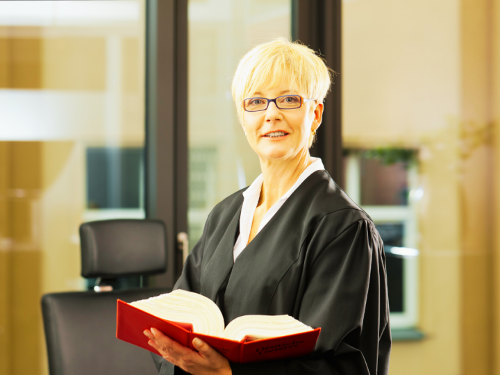 Comment obtenir un devis d&rsquo;avocat en ligne rapidement en France ?
